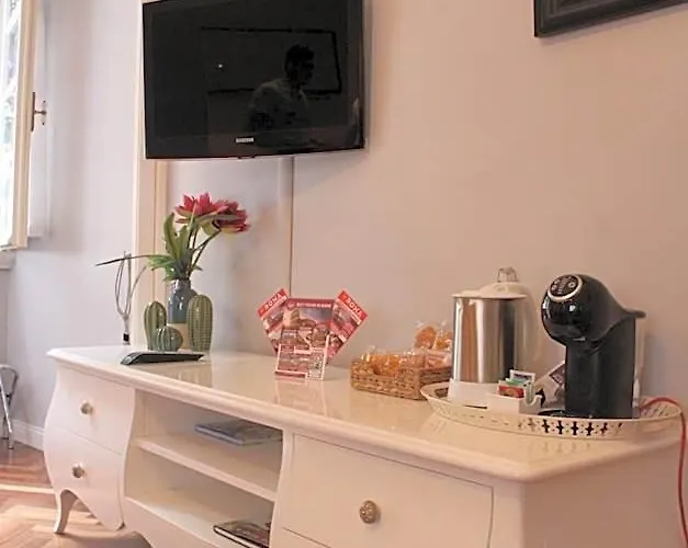 Bed & Breakfast Athena 4*